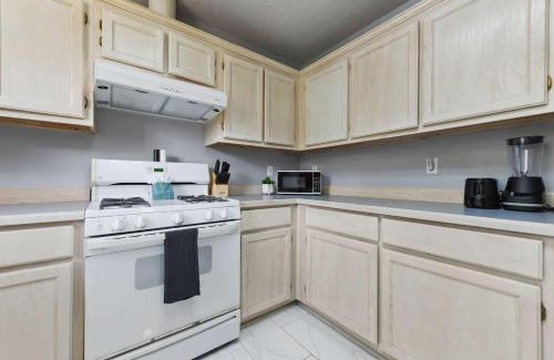 Gulfport Apartment | Ocean Breeze A Relaxing Coastal Getaway Near Top Attractions
