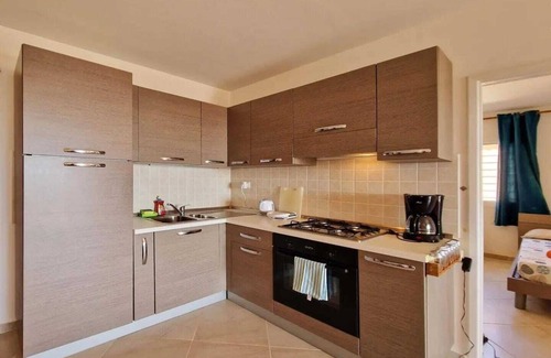 Santa Maria Apartment | Ocean Breeze Bayview Apartment