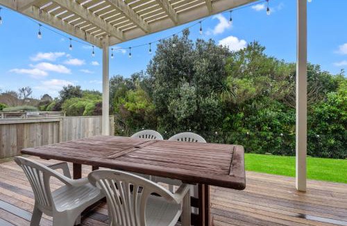 Waihi Beach House | Beachfront Haven: Ocean Breeze Holiday Home at Waihi Beach