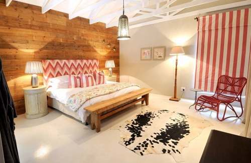Kenton on Sea Hotel | Seaside Retreat at Ocean Breeze with Pool and Restaurant