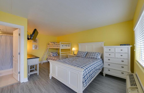 North End Apartment | Family-Friendly Ocean City Condo with Pool Steps from Boardwalk
