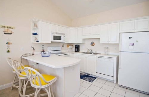 Indian Beach Condo | Beachfront Escape: Ocean Club B302 with Pool & Spa