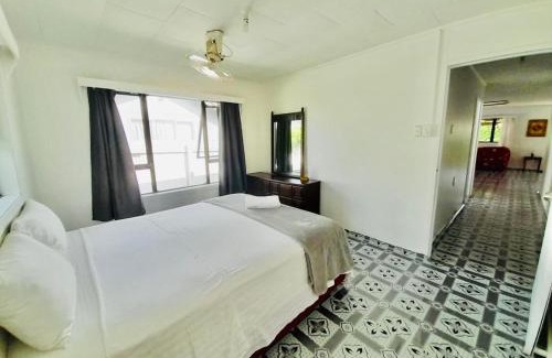 Nuku'alofa House | Ocean Cottage Private Double Twin Room in Nuku'alofa Townb