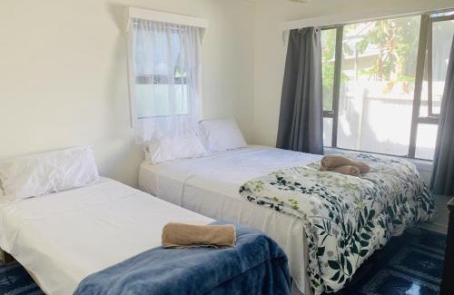 Nuku'alofa House | Ocean Cottage Private Double Twin Room in Nuku'alofa Townb