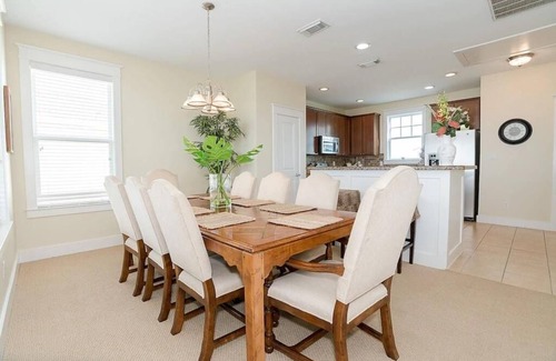 Galveston House | Oceanfront Retreat with Beach Views & Resort Amenities