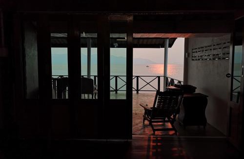 Laem Ngop House | Cozy Oceanfront Home with Spectacular Panorama Views