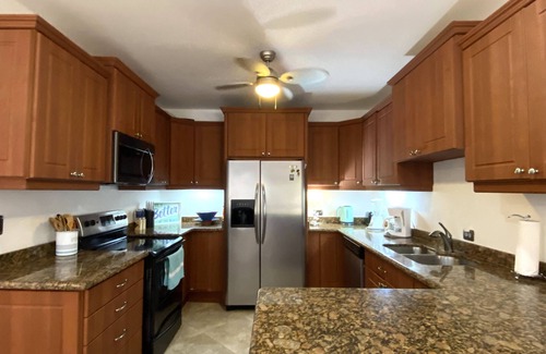 Barrio Los Faroles Condo | Coastal Retreat with Ocean Views and Saltwater Pool