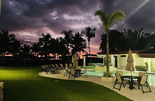 Barrio Los Faroles Condo | Coastal Retreat with Ocean Views and Saltwater Pool