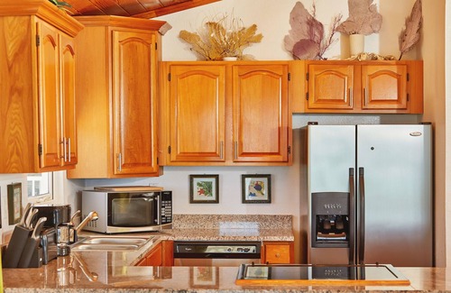 West End House | Scenic Ocean View 3 Bedroom Villa in West Grand Bahama