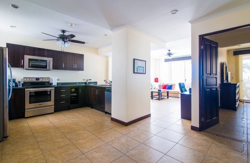 Barrio Los Villalobos Condo | Oceanfront Retreat Just Steps from Pools and Beach!