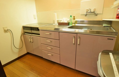 Tsubaki Onsen House | Beachfront Oasis with Hot Tub & Kitchen Amenities