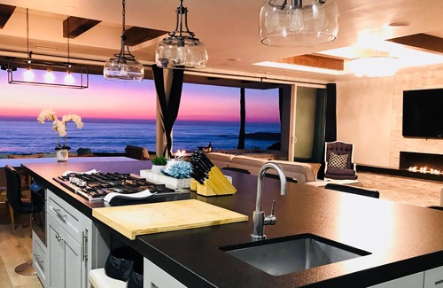Primo Tapia House | Experience Oceanfront Bliss with Hot Tub & Stunning Views