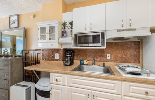 Lenox Park Apartment | Ocean Front Escape with Breathtaking Views & Premier Amenities