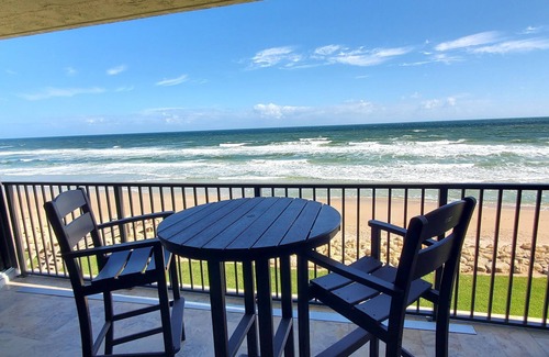 Bethune Beach Condo | Oceanfront Condo at Chadham by the Sea with Pool & Spa