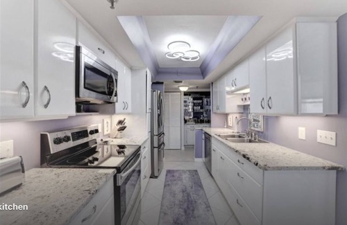 Fort Pierce Condo | Ocean Front Condo with Pool, Spa & Hot Tub - Rated 9/10