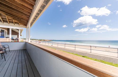 Rockport House | Ocean Front Cottage - Long Beach with Ocean Views & Family Fun