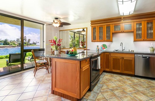Poipu Condo | Ocean Front Condo with Spa & Ocean Views - Guest Rated 10/10