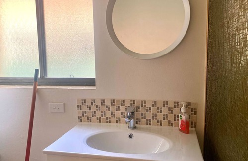 Malua Bay Apartment | Ocean Front Malua Bay: Rated 10/10 with Stunning Ocean Views