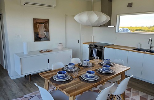Augustine Cove House | Modern Oceanfront Getaway: Guest Rated 9.8, Pet Friendly!