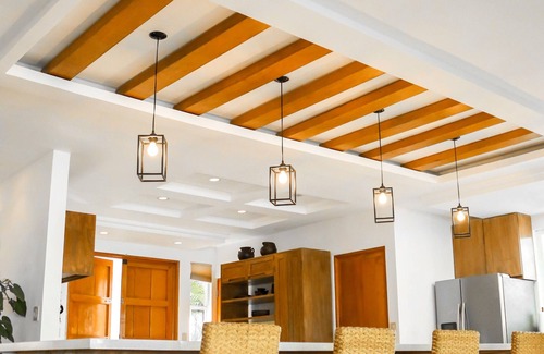 El Zonte House | Oceanfront Retreat with Spacious Gardens and Pool Access