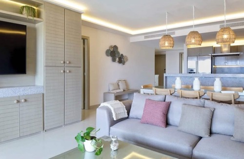 Villa Juarez Condo | Oceanfront Escape at Mareazul, Playa del Carmen