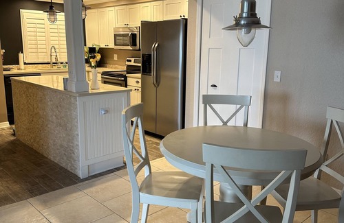 Daytona Beach Condo | Beachfront Condo with Pool & Ocean View in Daytona Shores