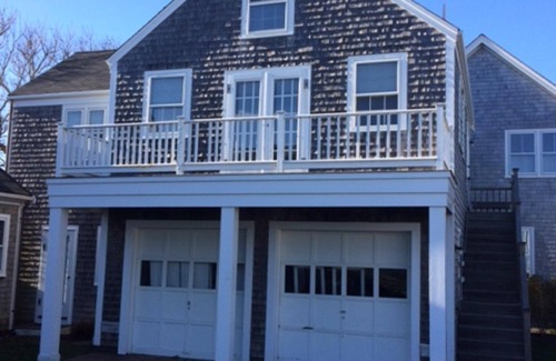 Siasconset Apartment | Oceanfront One-Bedroom Apartment with Scenic Views