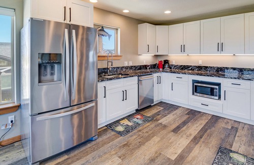 Bayshore House | Beachfront Retreat with Hot Tub & Dog-Friendly Perks