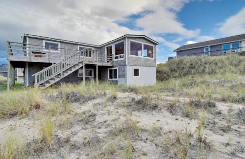 Pacific City House | Ocean Front Sunsets: Family and Pet-Friendly Getaway