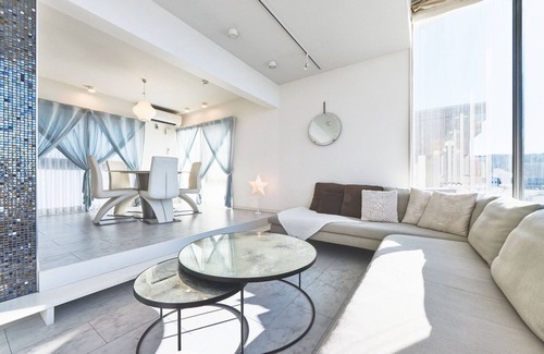 Zushi House | Oceanfront Retreat for Up to 7 Guests in Zushi Kanagawa