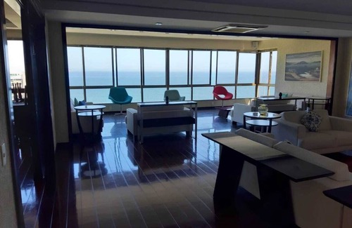 Sao Conrado House | Beachfront Mansion with Private Pool and Spa Retreat