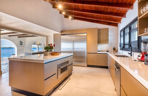 Punta Aguila House | Ocean Front Villa with Private Pool & Top Guest Rating