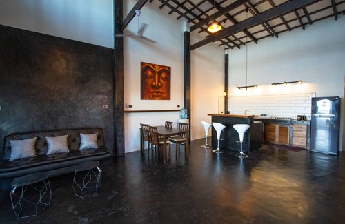 Ko Lanta Old Town House | Oceanfront Villa with Private Infinity Pool & Kid-Friendly Amenities