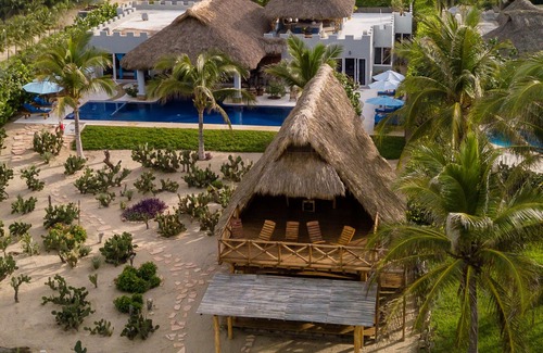 Santa Maria Colotepec Villa | Oceanfront World-Class Villa with Private Pool & Spa