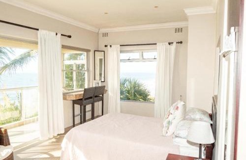 Shaka's Rock Apartment | Discover Ocean Gorge Seafront Getaway: Pet-Friendly Retreat