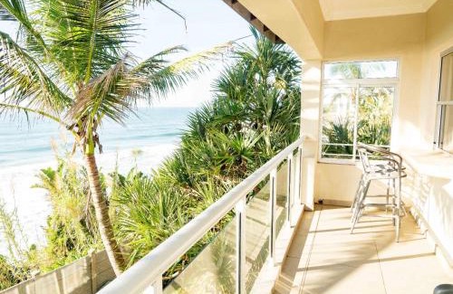 Shaka's Rock Apartment | Discover Ocean Gorge Seafront Getaway: Pet-Friendly Retreat