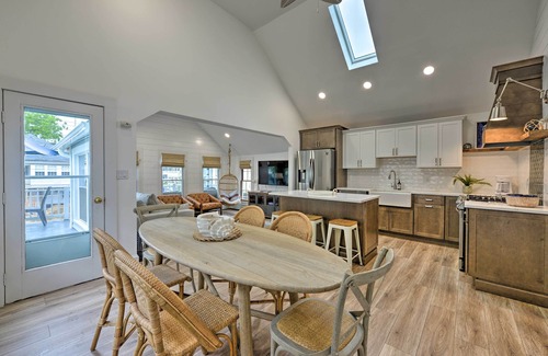 Ocean Grove Apartment | Beachside Retreat: Ocean Grove Apt. with Balcony & Views