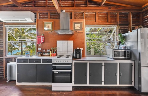 Seventeen Seventy House | Ocean Haze - Prime Beachfront Getaway!