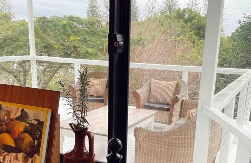 Yamba House | Pet-Friendly Ocean High: Family Fun & Relaxation Awaits