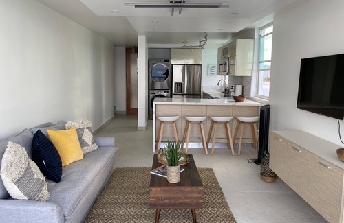 Isla Verde Apartment | Ocean View Retreat: Beachfront Bliss with Top Amenities
