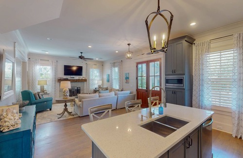 Jekyll Island House | Experience Ocean Hues: Family-Friendly Retreat with Pool