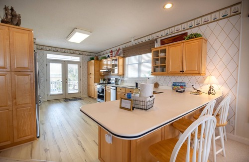 Sunset Beach House | Ocean Isle Beach: Oceanfront Retreat with Pool & Spa