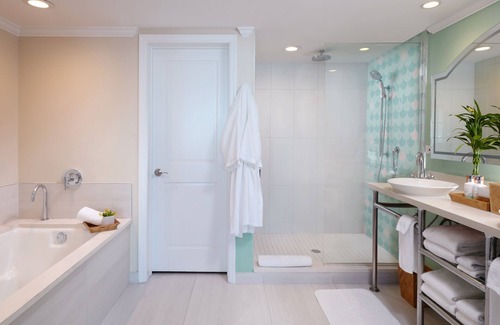 Historic Seaport Resort | Ocean Key Resort - 4-Star Escape with Spa & Pool Access