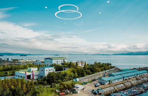 Yeosu Apartment | Ocean Marina Suite View: Exceptional Oceanfront Retreat