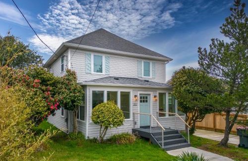Seaside House | Ocean Mist: Exceptional Stay with Child-Friendly Amenities