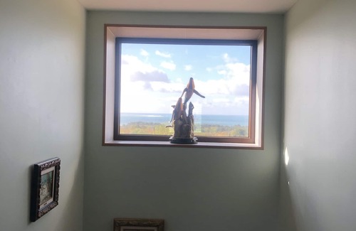 Serans Villa | Ocean & Mountain View Hotel Near Dunas de Corruedo