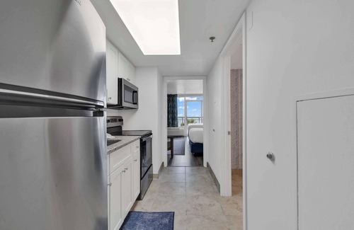 Downtown Myrtle Beach Condo | Ocean Oasis: Family-Friendly Condo with Ocean View & Pool
