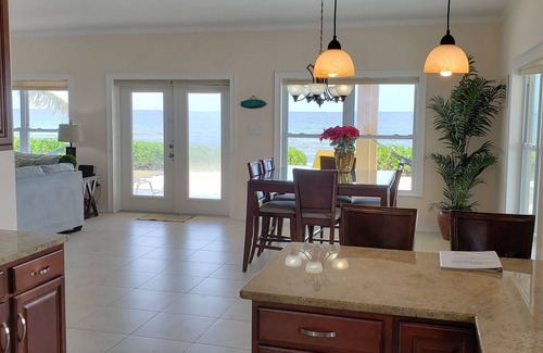North Side House | Discover Ocean Paradise: 4-Star Retreat with Spa & Pool