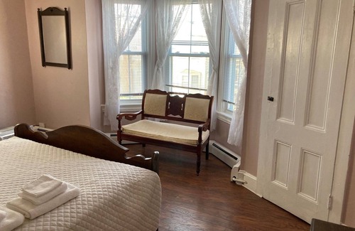 Ocean Grove Bed & Breakfast | Highly Rated Ocean Park Inn with Delicious Breakfast Included