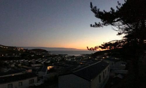 Challaborough Apartment | Discover Ocean Pearl: Beachfront Bliss at Challaborough Bay